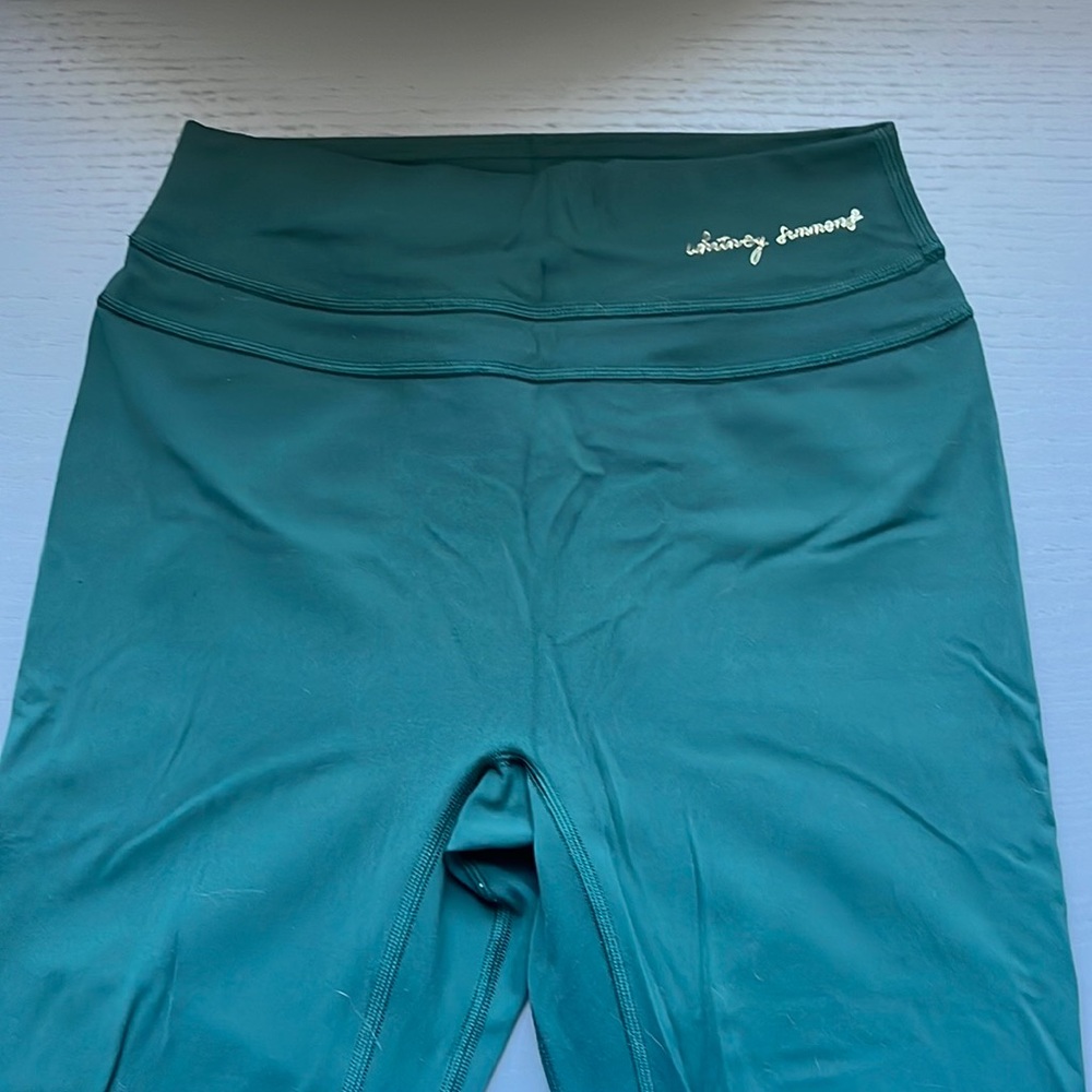 Whitney Simmons V2 leggings (Amazon Green)